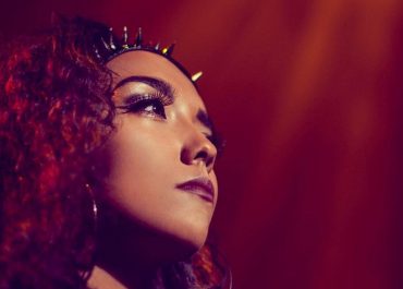 INTERVIEW: Grace Mouat chats SIX, & Juliet and tells us what she really thinks of the Queendom